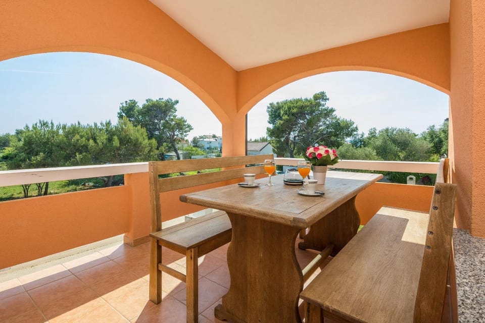 Balcony/Terrace, Garden view