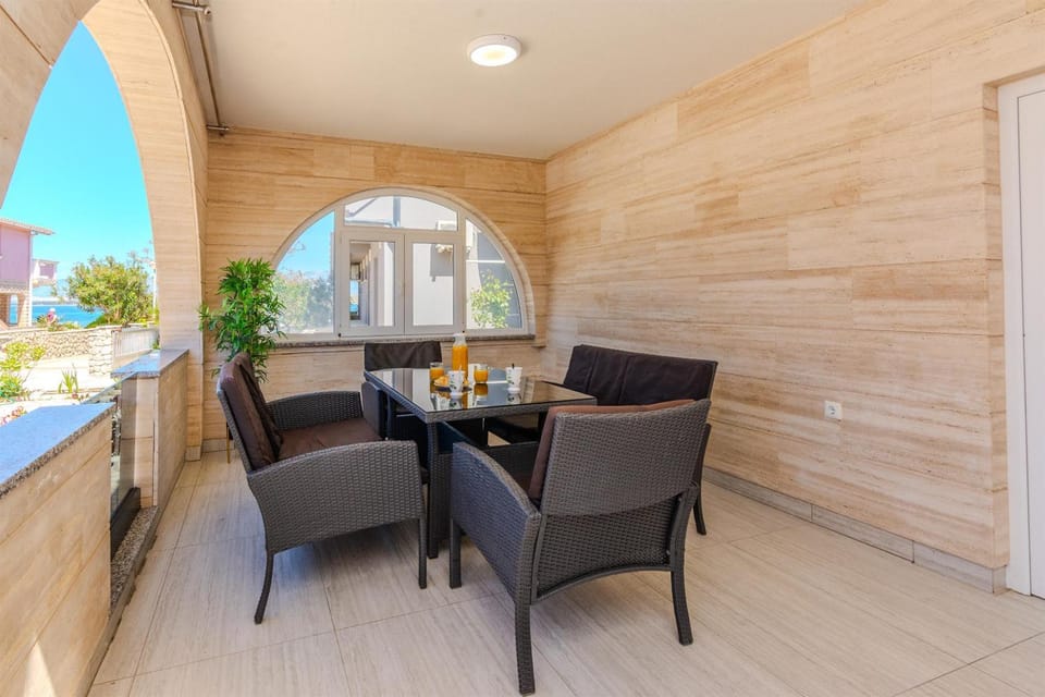 View (from property/room), Balcony/Terrace, Other, Garden view