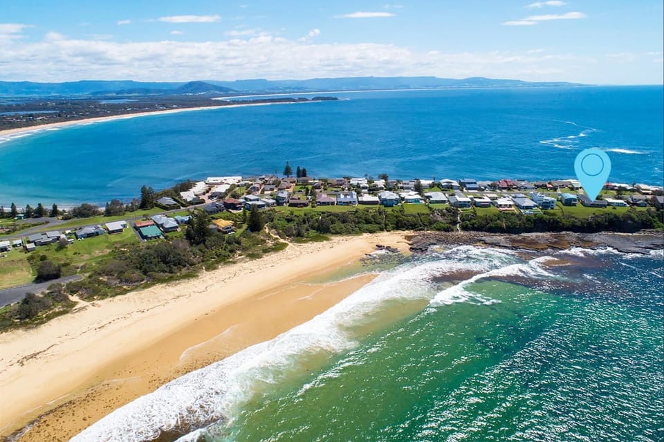 Surfside 5 Mins Walk to Beach House in Culburra Beach