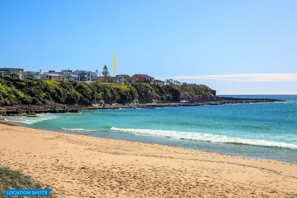 Surfside 5 Mins Walk to Beach House in Culburra Beach