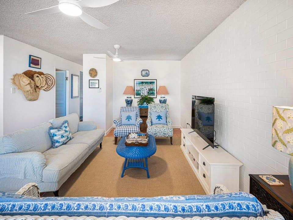 Culverston Unit 1 Kings Beach QLD House in Kings Beach
