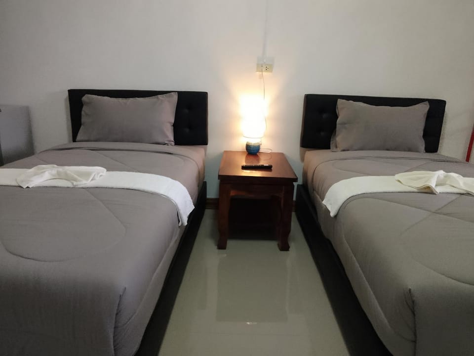 ภูริรักษ์ โฮมสเตย์ Vacation rental in Surat Thani Changwat