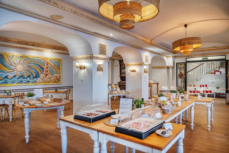 Breakfast, Buffet breakfast