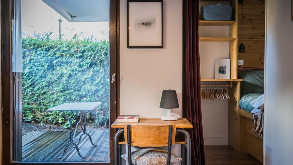 Seating area, Bedroom, Garden view