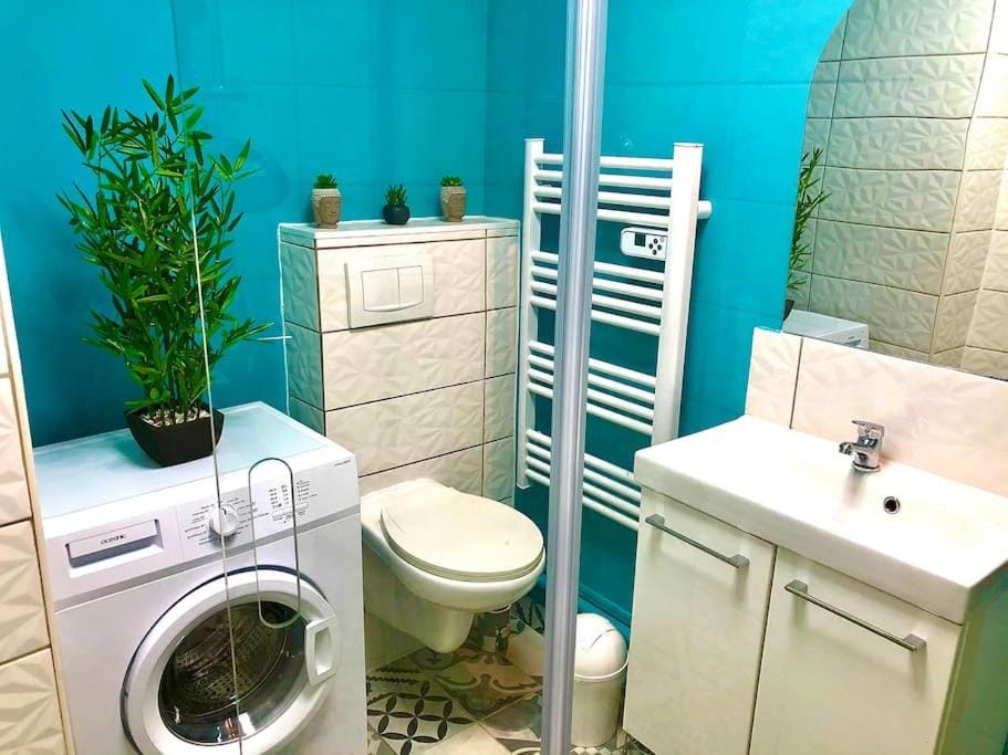 Le Led Room,Centre ville place de parking gratuite Apartment in Île-de-France