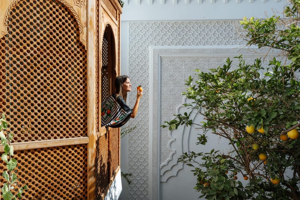 Day, People, Garden view