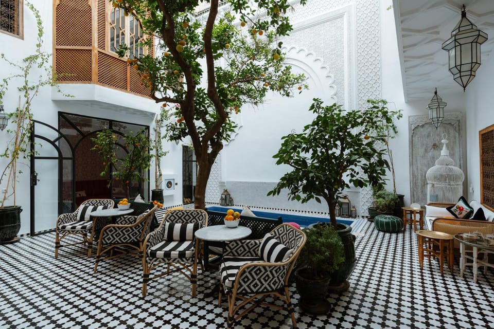 Property building, Day, Garden, Seating area, Garden view, Swimming pool, Internal: Not applicable to any particular room