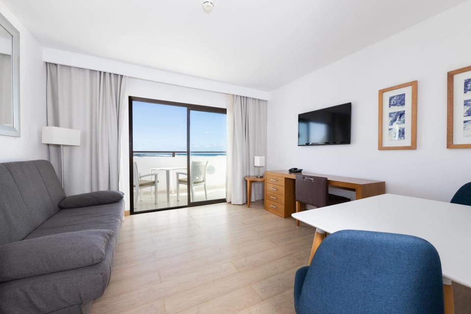 TV and multimedia, Living room, Sea view