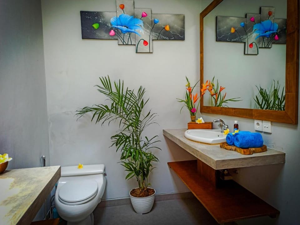 Toilet, Bathroom