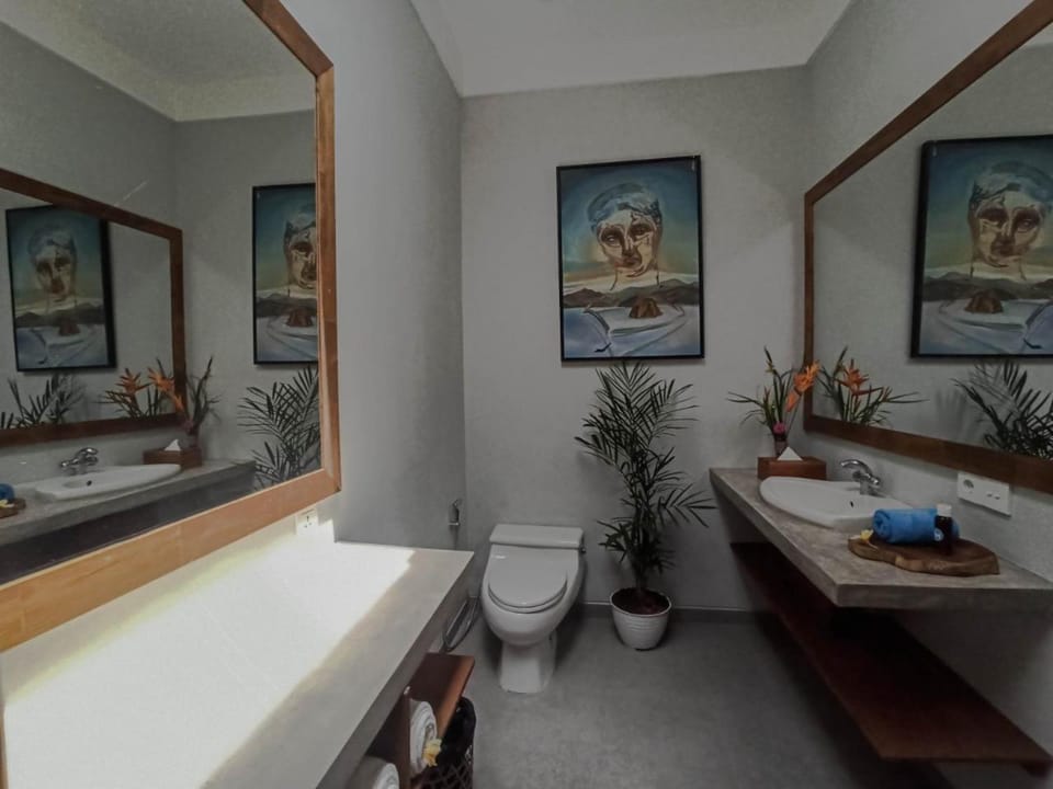 Toilet, Bathroom