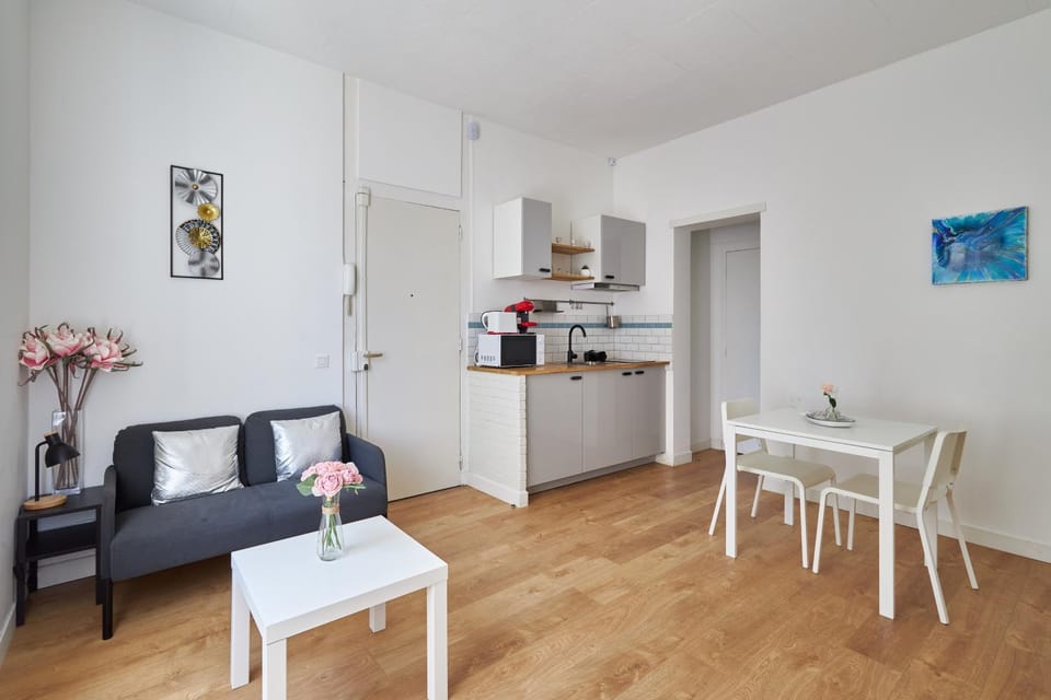 Living room, kitchen