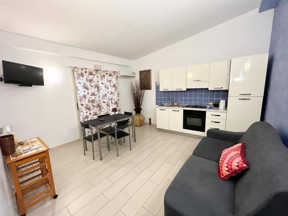 Living room, Seating area, stove