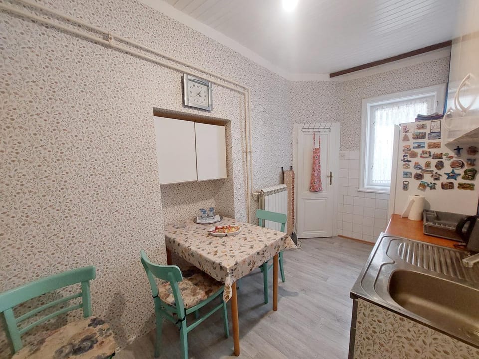 Ogi 3beds Apartment in Belgrade