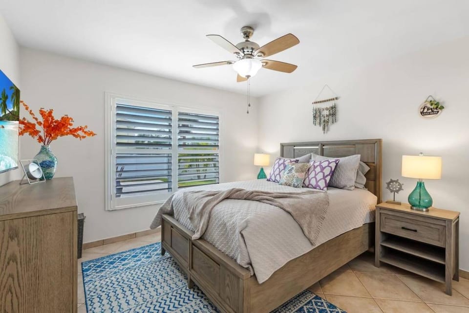 Private Pool｜Near Beach｜Fenced Yard｜Outdoor Living House in Naples Park