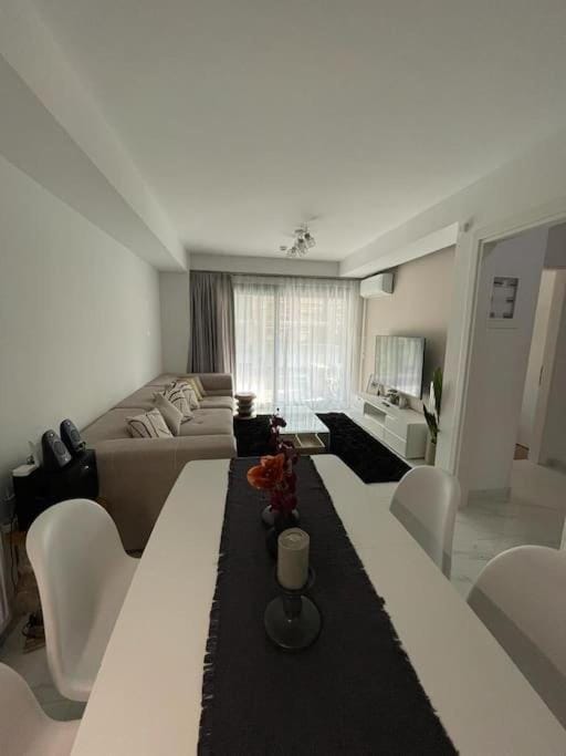 TV and multimedia, Seating area