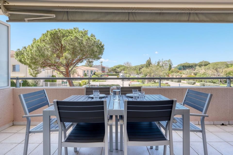 T2 in Lavandou - Residence with Swimming Pool Apartment in Le Lavandou