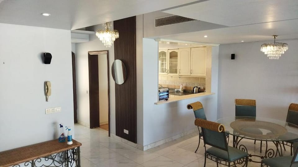 فيلا بلوبيتش بمسبح خاص وشاطى رملي Chalet in Makkah Province