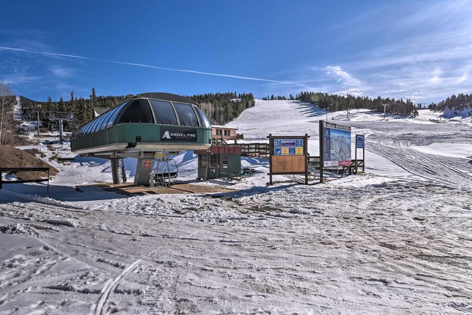 Shuttle to the Resort! Rustic Angel Fire Condo House in Angel Fire