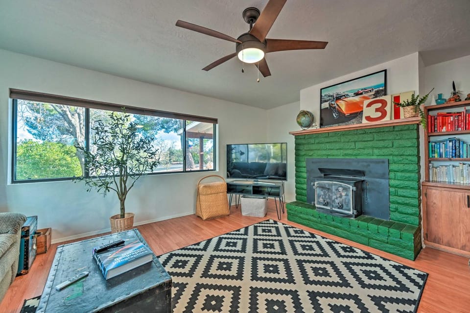 Pet-Friendly Gem w/ Treehouse: 20 Mi to Sedona House in Cottonwood