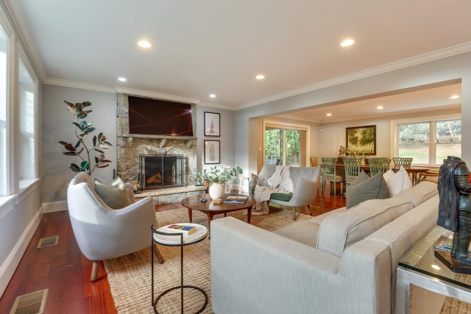 Hudson River Views: Briarcliff Manor Home w/ Deck House in Mount Pleasant