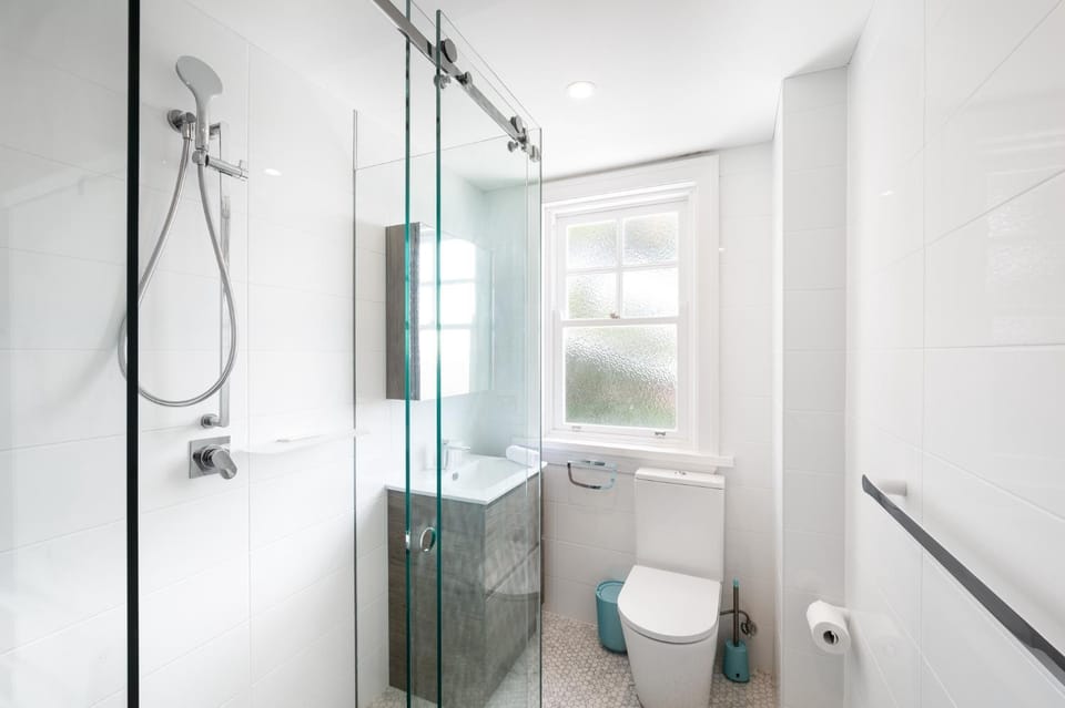 Snug 1-Bed Unit Across from Bondi Beach Apartment in Sydney