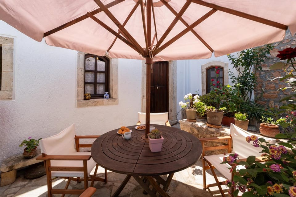 Ilianthos Traditional Maisonette House in Crete