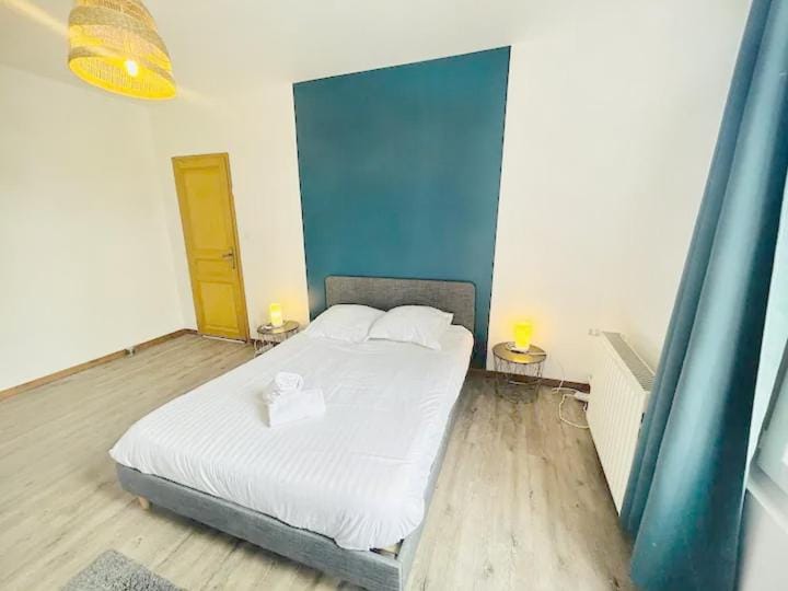 Bed, Bedroom