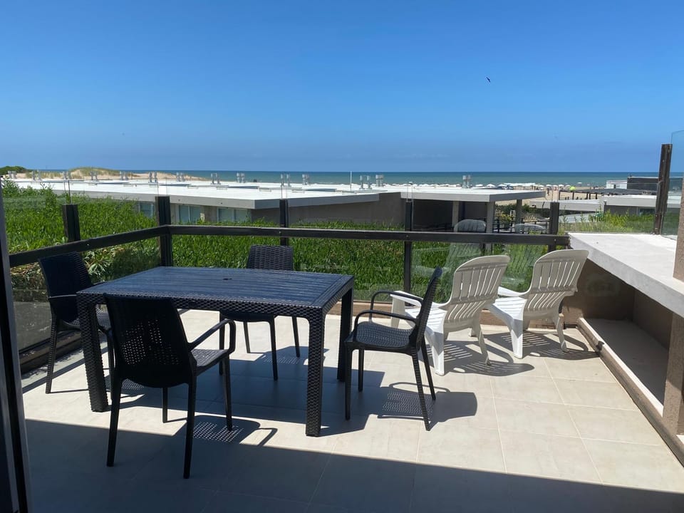 Linda Bay Beach & Resort Studio 304 Apartment in Buenos Aires Province