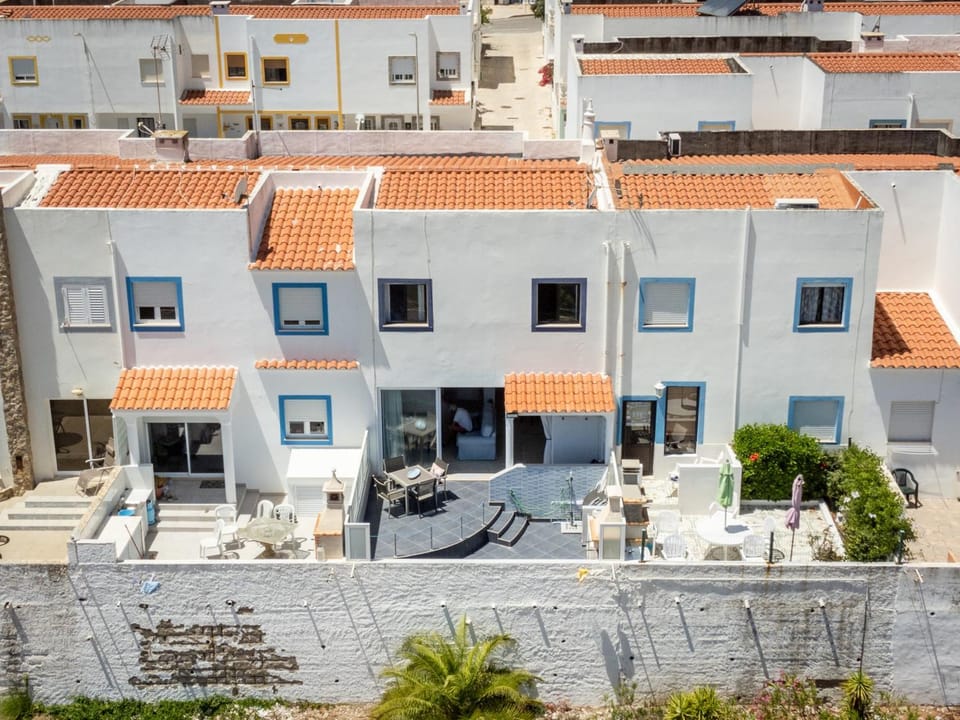 Bay View Townhouse House in Faro District