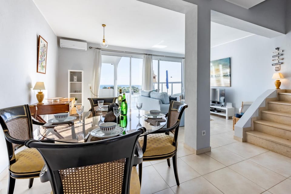 Bay View Townhouse House in Faro District