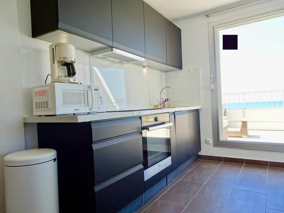 PGH N5-25m de la plage, Vue Mer, Piscine, Parking Apartment in La Grande-Motte