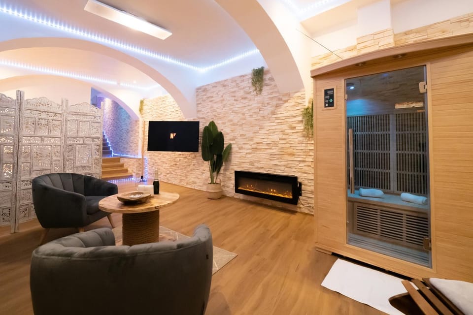 TV and multimedia, Living room, flat iron