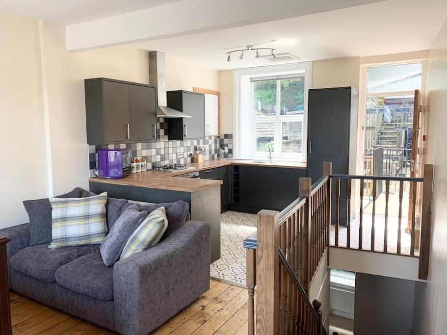 Coffee/tea facilities, Kitchen or kitchenette, Seating area, Dining area, minibar