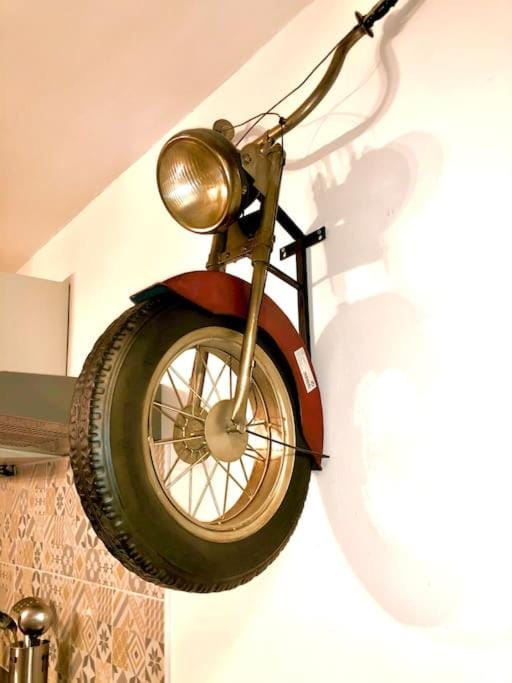 Le Mécanique Room centre ville, parking gratuit Apartment in Bourgogne-Franche-Comté