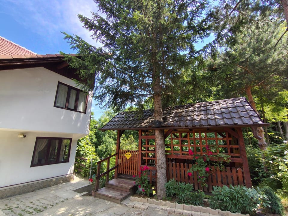 Maison Bramber- a Home for those who seek it. House in Bran