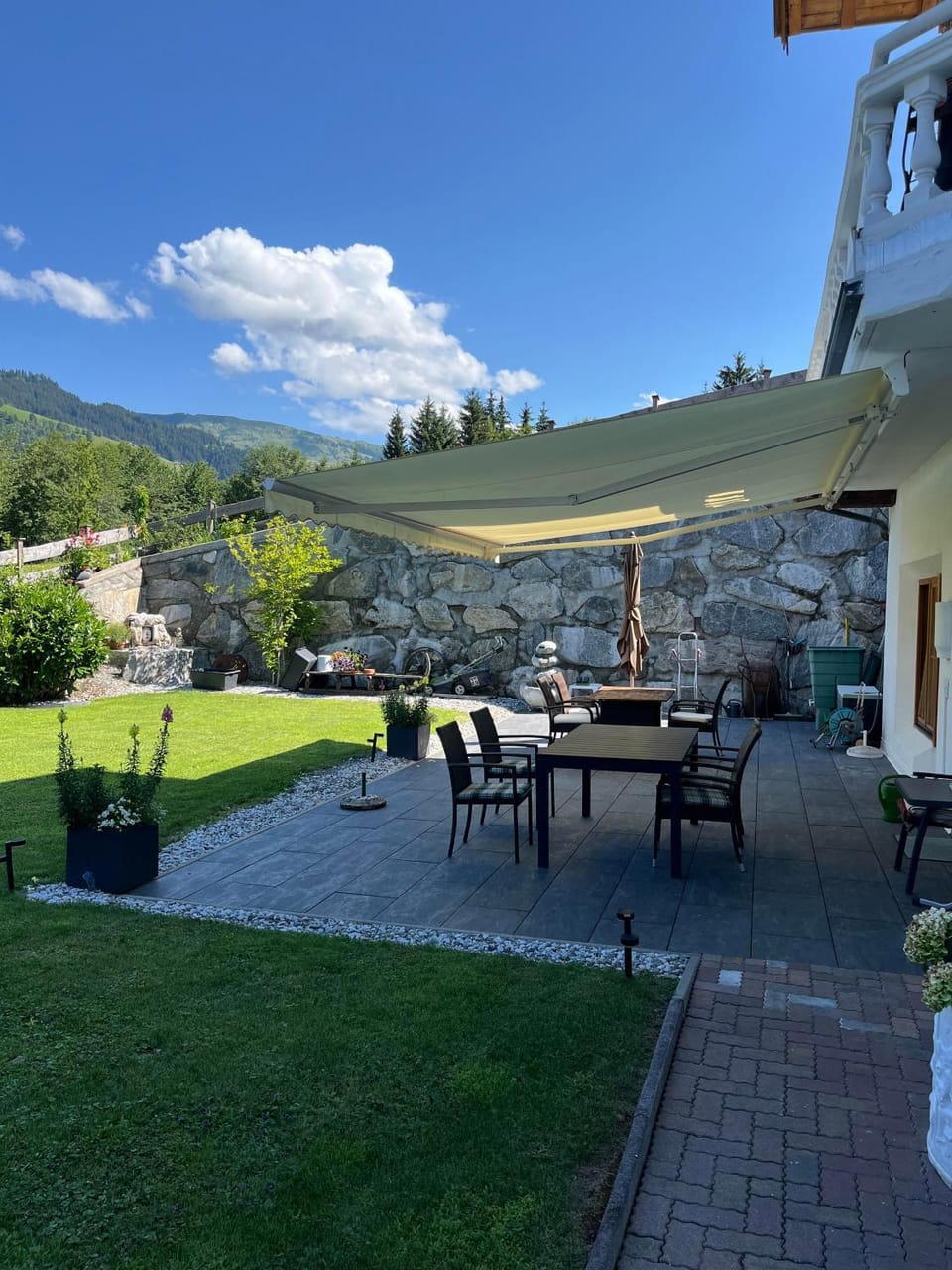 Garden, Garden view