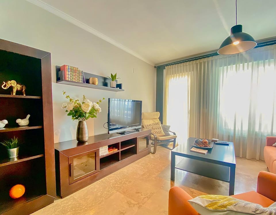 TV and multimedia, Living room, Seating area