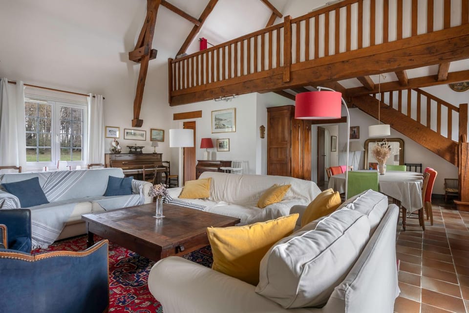 Communal lounge/ TV room, Living room