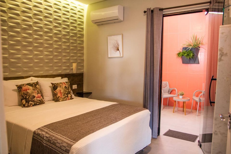 Bed, Bedroom, wardrobe, air conditioner