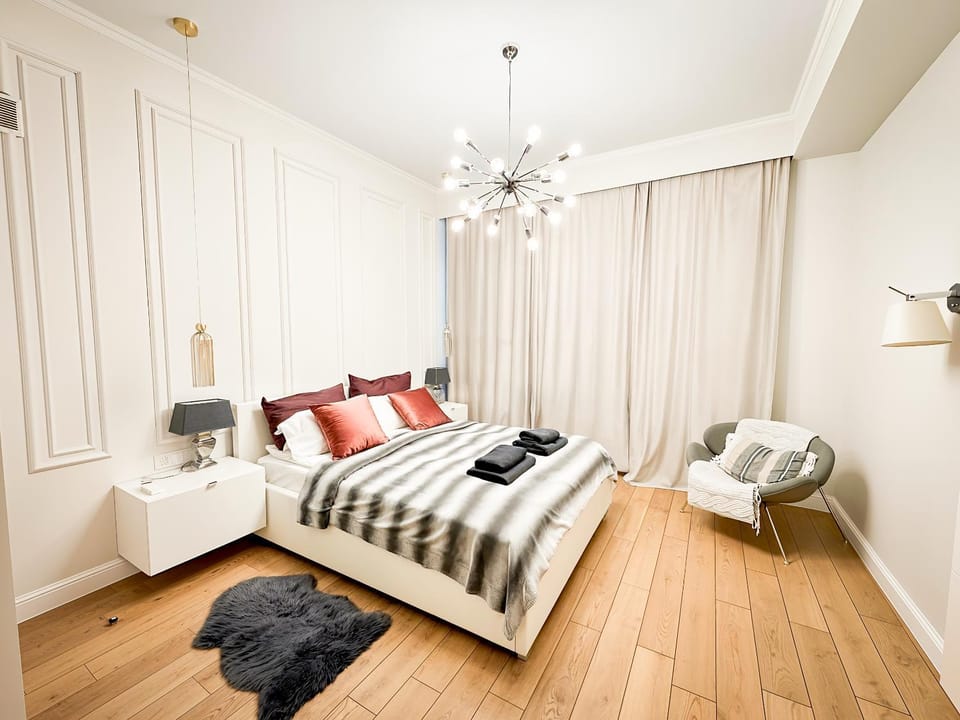 Bed, Photo of the whole room, Bedroom, towels