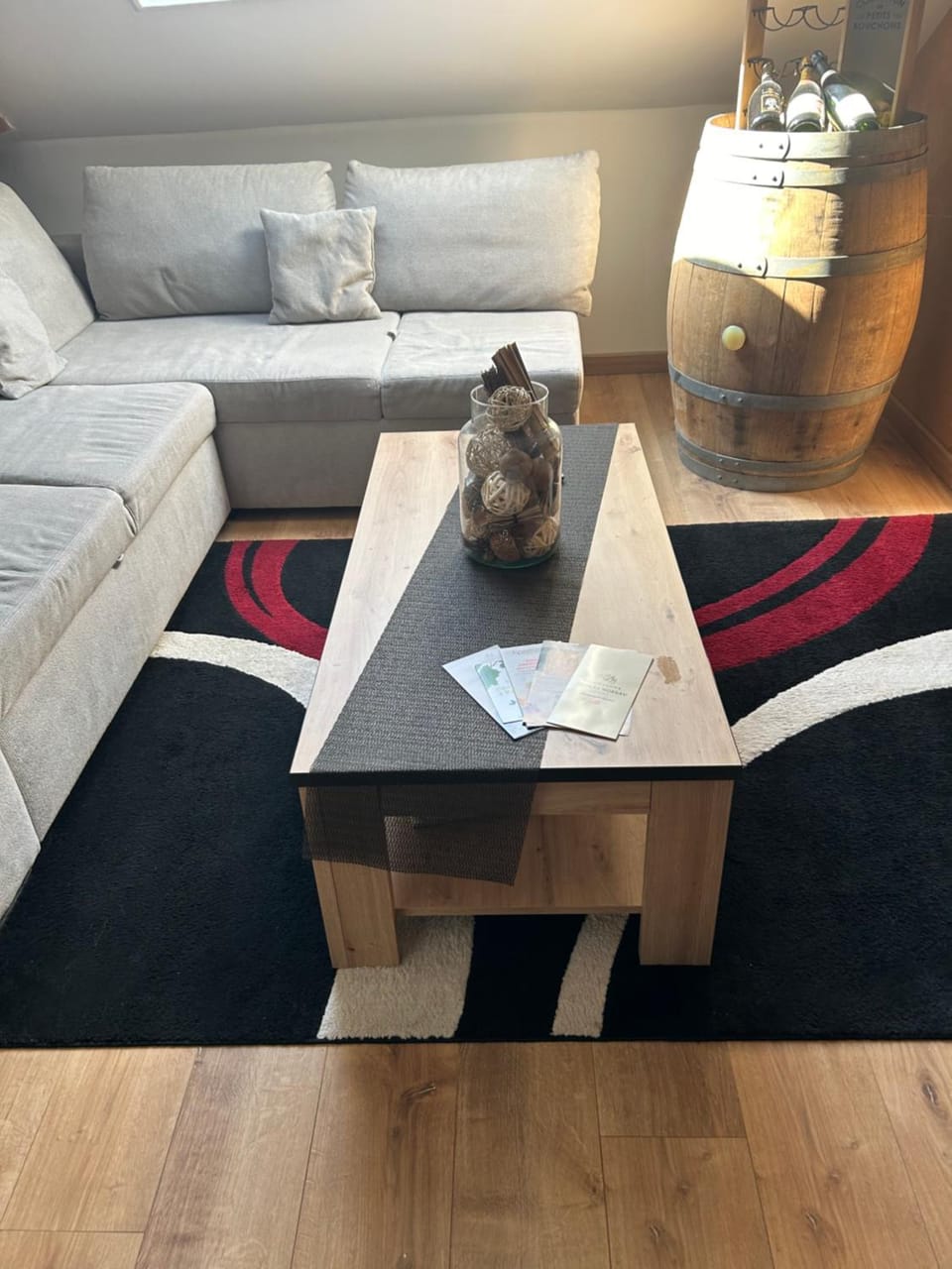 Living room, Seating area