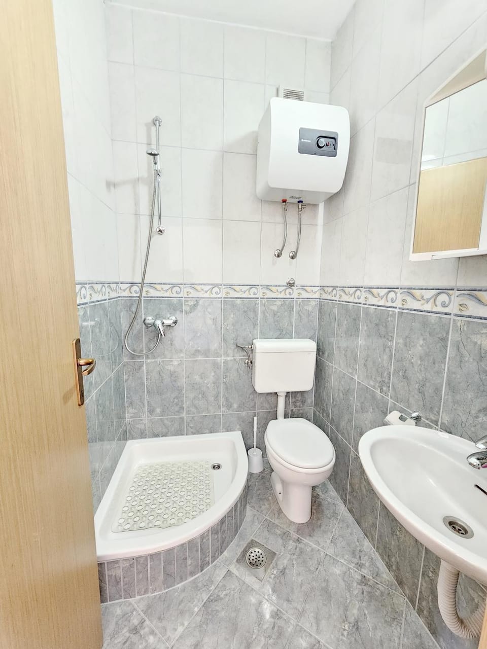 Shower, Toilet, Bathroom