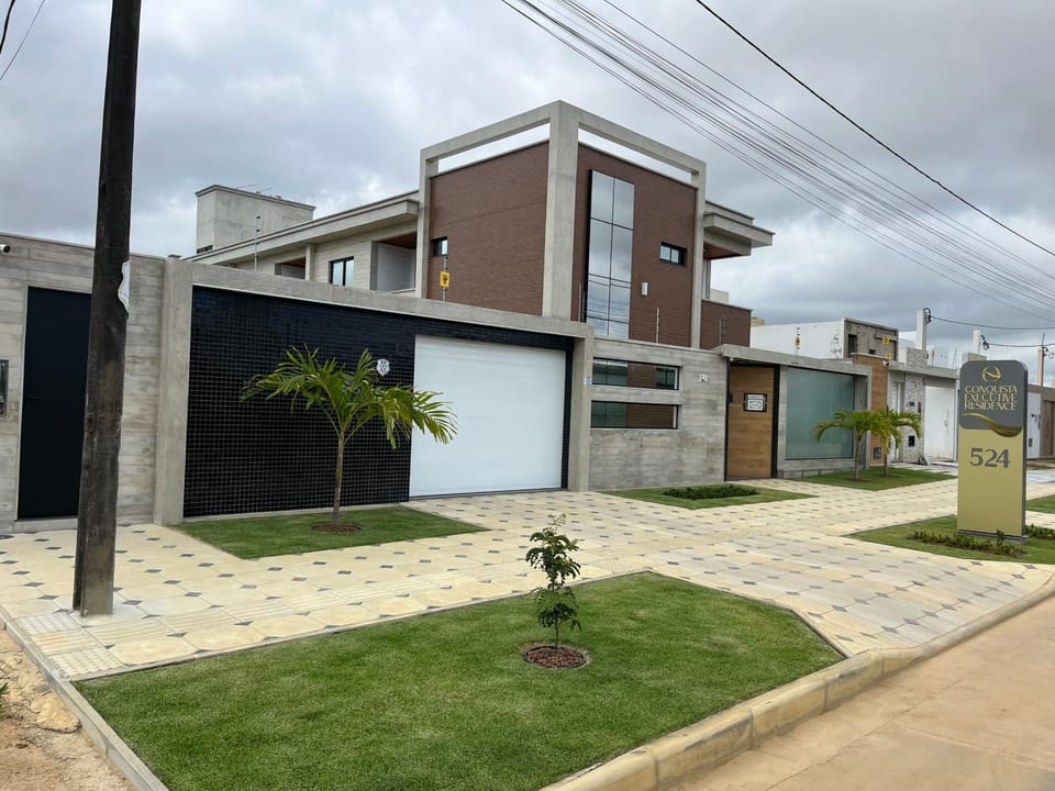 Property building, Street view