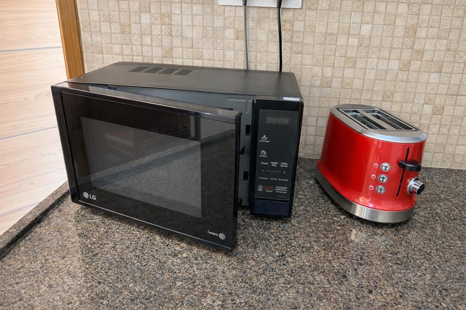 Kitchen or kitchenette, microwave, toaster