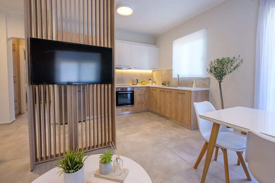 TV and multimedia, Living room, Dining area