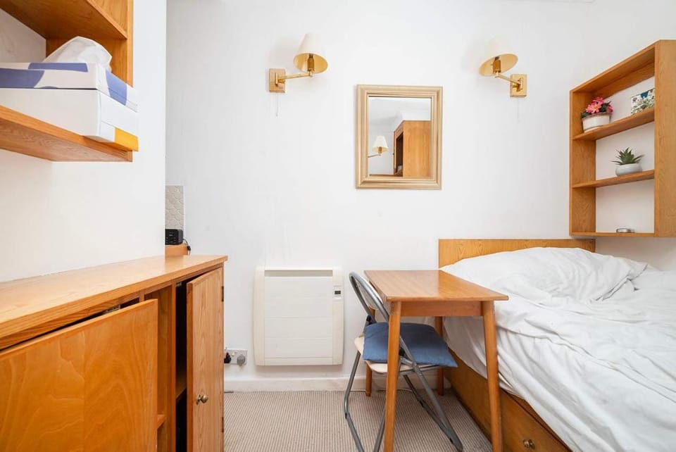 Compact apartment in central London Apartment in City of Westminster