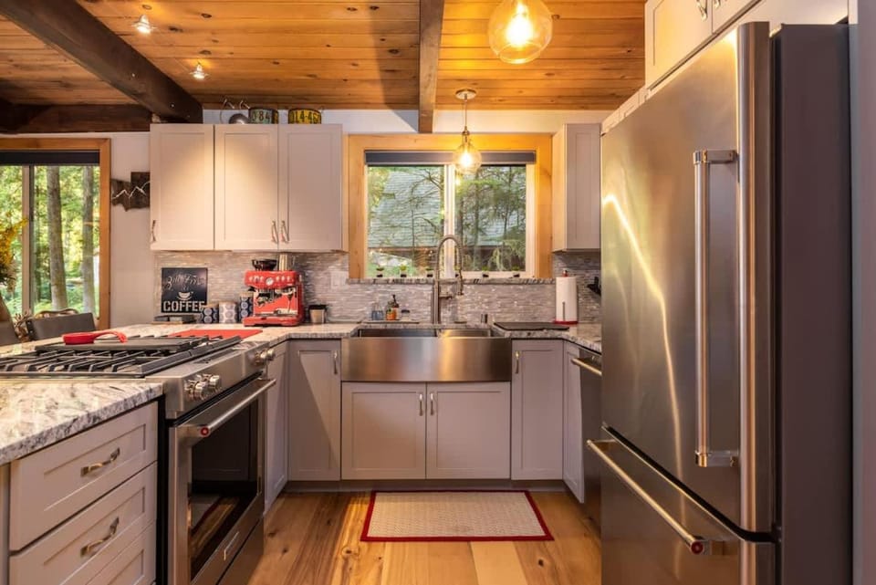 On Mountain Time House in Glacier