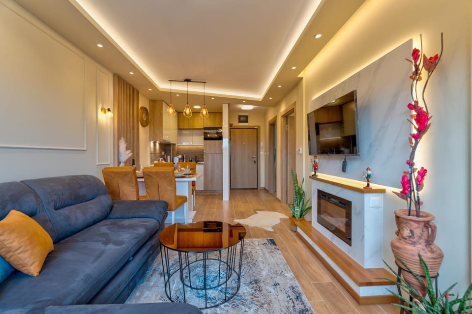 TV and multimedia, Kitchen or kitchenette, Living room, Seating area, minibar