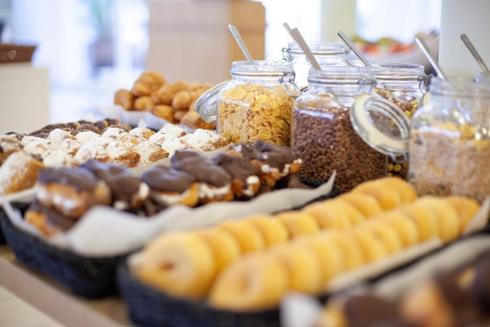 Buffet breakfast