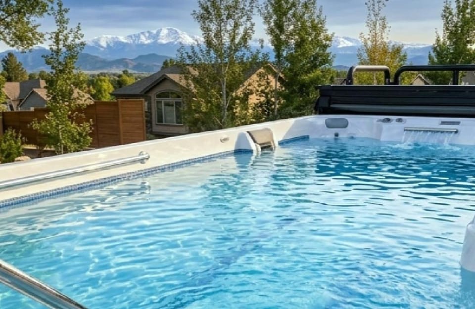 New! Pure Luxury W Private Pool/Spa & Game Center! House in Westminster
